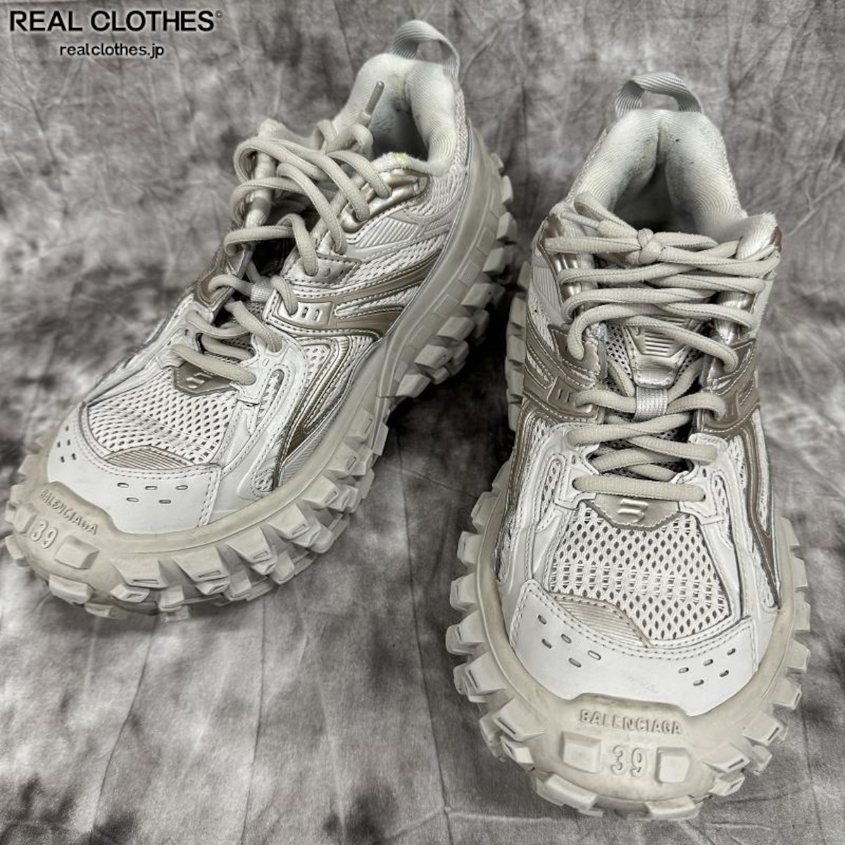 BALENCIAG defender バレンシアガ　ディフェンダー　　　41. 2025年最新】balenciaga defender 41の人気アイテム - メルカリ